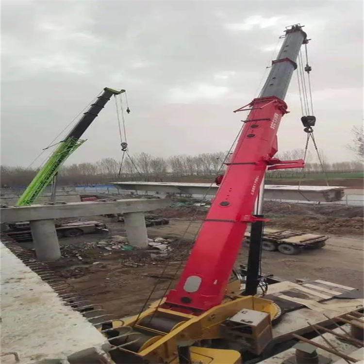 望牛墩镇钢构件起吊,吊点采用几点绑扎